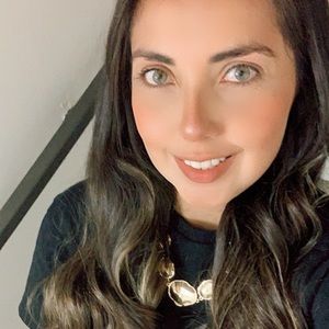 Meet your Posher, Monika andrea